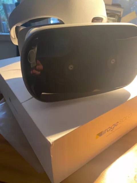 Lenovo Mirage Solo Virtual Reality Brille VR Brille weiß mit Daydream 2