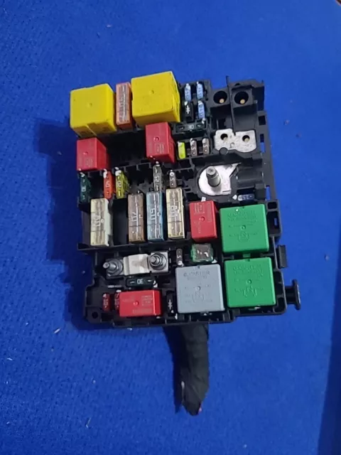 9804848480 2012-2018 Peugeot 208 Fuse Box