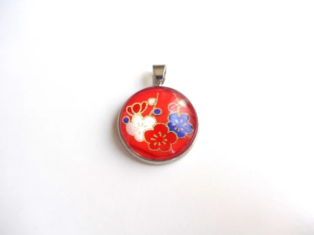 Pendentif MS Creation Paris En Métal Argenté Avec Cabochon Bleu - Occasion - Thème XX