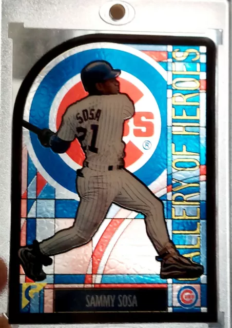 SAMMY SOSA 1999 Topps Gallery Of Heroes Stained Glass SSP SHORT PRINT RARE!