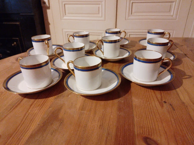 10 tasses et 11 soucoupes à café Limoges , F.Legrand et Cie . TBE