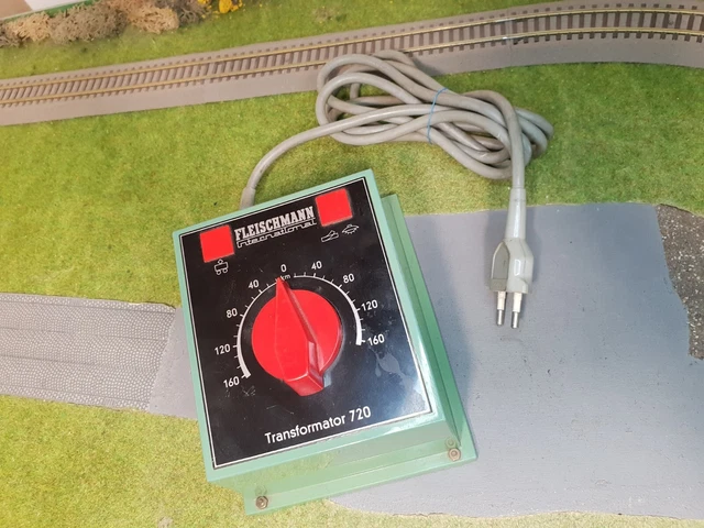 Transformateur Modell Eisen Bahnen 230V 14V CC/CA - Pour Trains Miniatures