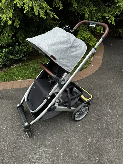 Uppababy Cruz V2 With Piggyback And Cup holder