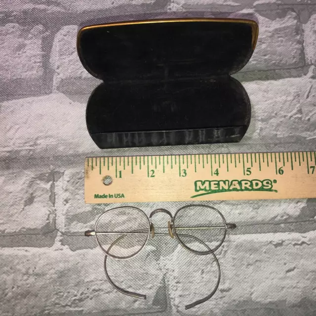 Vintage Eyeglasses Round Silver tone Wire Frame with Case