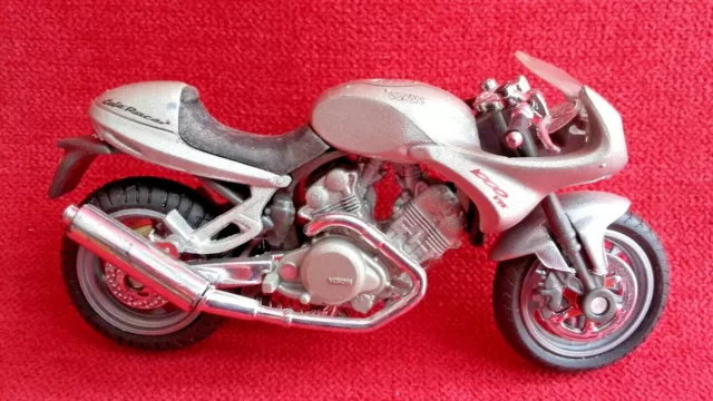 Jouet Moto miniature MAISTO  VOXAN 1000 V12 café racer roadster  vintage