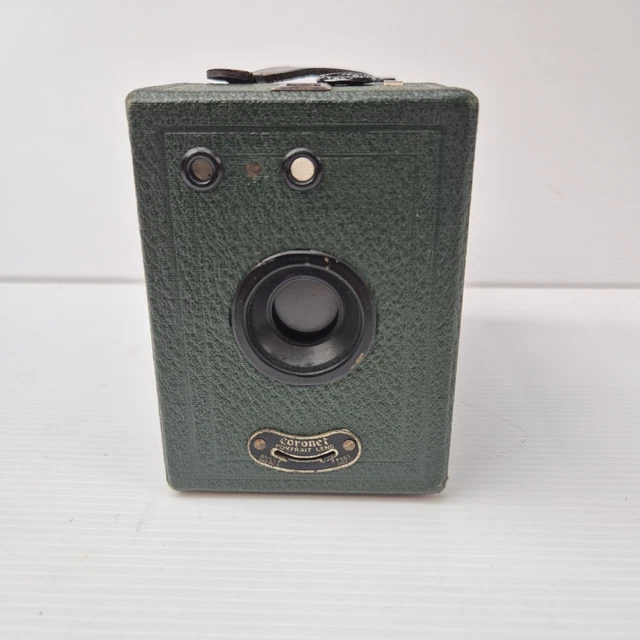 VINTAGE 1930S CORONET Box Camera Portrait Lens Green Retro Display £22. ...