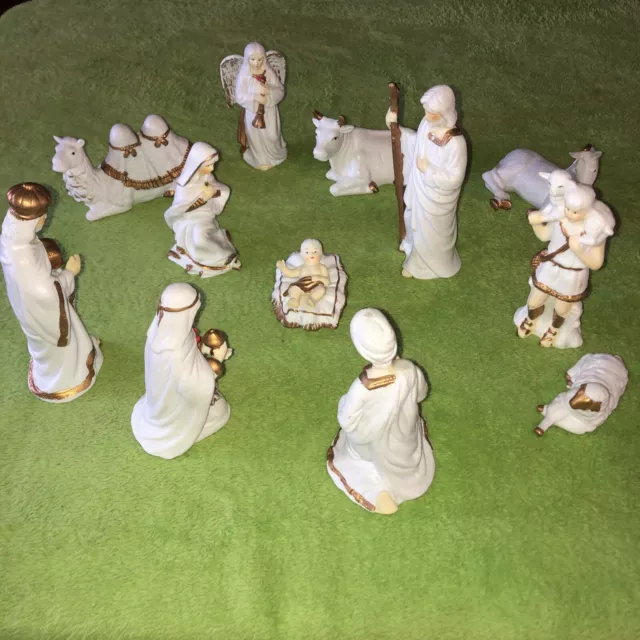 12 piece white and gold nativity set