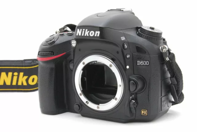 [Near Mint] Nikon D600 24.3MP Digital SLR Camera Body Low Shutter Count
