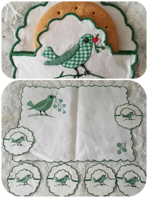 Vintage embroidered applique tray mat with 6 pocketed biscuits napkins birds