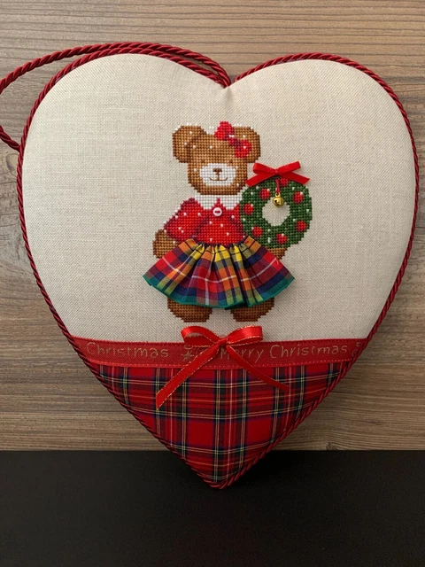 Weihnachtsherz handgestickt. Originelles exklusives Geschenk