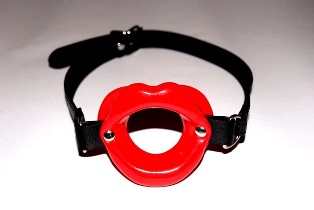 RUBBER LIPS OPEN Mouth Spreader Blow Gag Kiss TS Sissy Fetish Cos Play - Black 9.95 - PicClick UK RUBBER LIPS OPEN Mouth Spreader Blow Gag Kiss TS Sissy Fetish Cos Play - Black 9.95 - PicClick UK