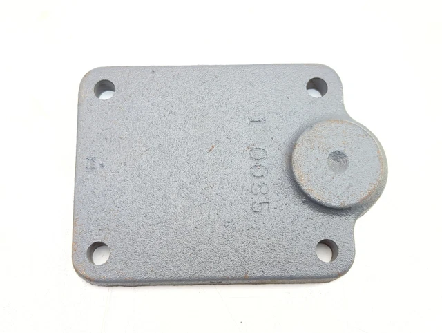 Chrysler 2846106 Manifold Front End Plate Sierra 18-1941 Barr Marine CM-1-6672B