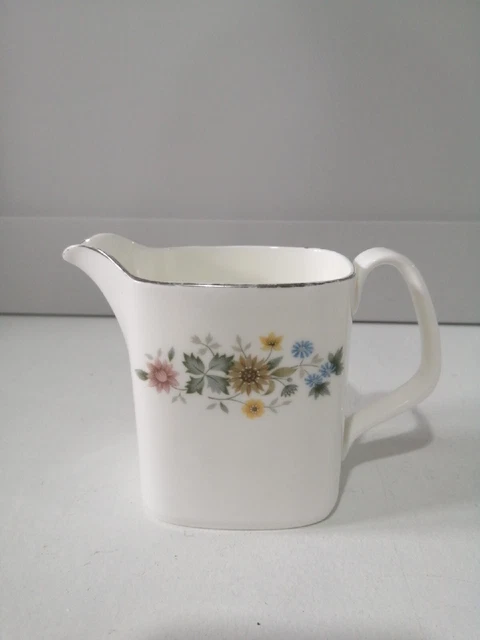 Royal Doulton Pastorale H5002 Floral Pattern Bone China Square Creamer Milk Jug