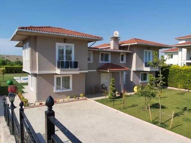 Overseas Property For Sale - Turkey- Istanbul. 5 Bed Villa - Citizenship