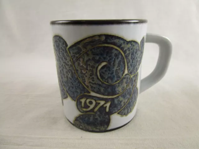 Royal Copenhagen 1971 Fajance Annual Mug Small 3" Denmark