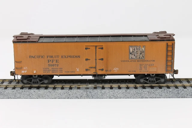 HO Scale Wood Skids & Pallets Kit By Tichy Train Group - 36 Unassembled Pieces, Brown 7 thumbnail image