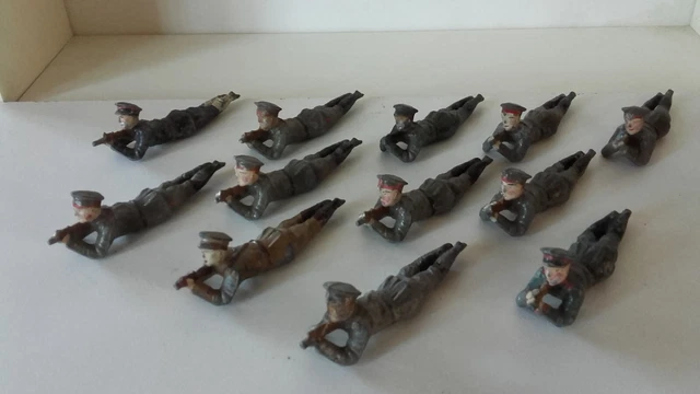 Lot De Petits Soldats En Métal - Jouets Anciens Piou Piou - 1914 WW1