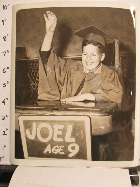 ABC TV radio show photo 1940s QUIZ KIDS Joel Kupperman math whiz graduation gown