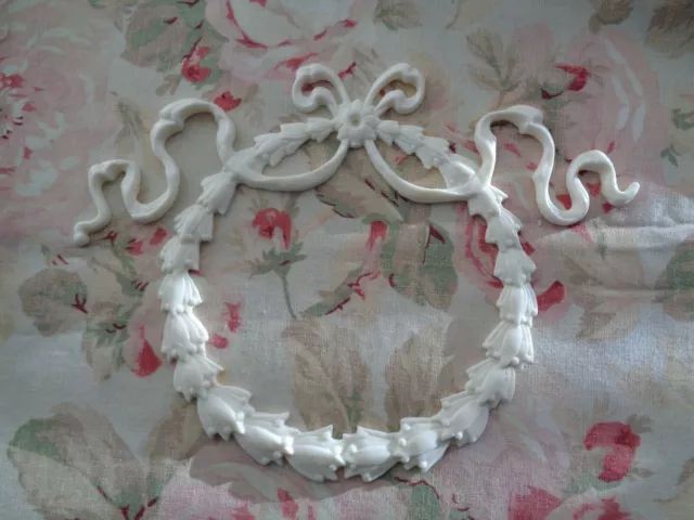 New! Shabby Chic Laurel Leaf & Berry Wreath Furniture Applique Architectural