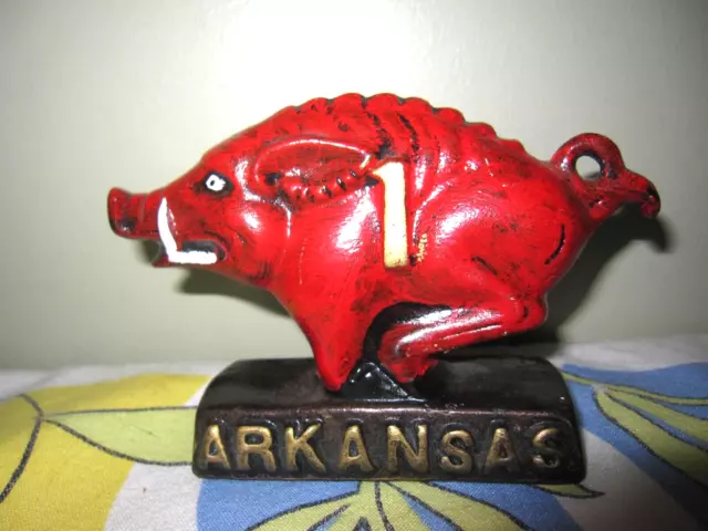 Vintage 1970s ceramic ARKANSAS RAZORBACK figurine HOG FIGURE football