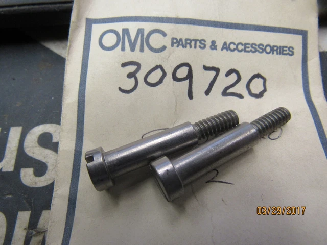 2 New  Omc Oem  Johnson Evinrude Screws 309720