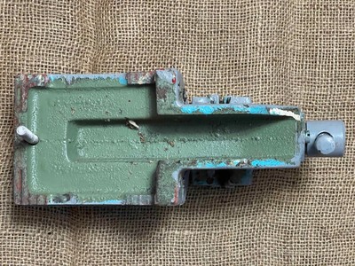 DDR-Schraubstock-SZ-mit-Amboss-80-Backenbreite-ca.jpg
