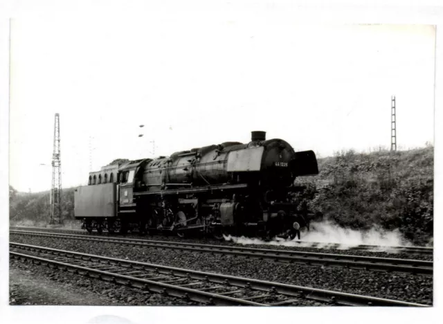 Foto DB Dampflok 44 1226 Bw Gelsenkirchen-Bismarck in Hohenbudberg 08.10.1968