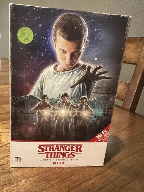 STRANGER THINGS SEASON 1 ( 2-Disc) 4K Ultra HD Blu Ray. Target Edition