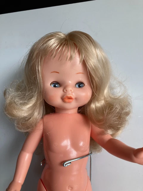 poupée mannequin vintage Famosa "Irvine" 36cm yeux marguerite soeur de Nancy 16