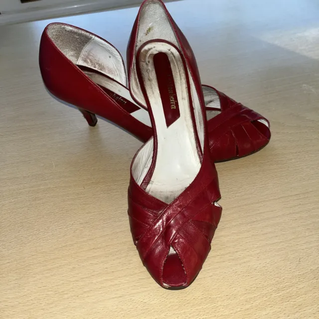 Well Worn Ladies Red Leather Court Shoes Slip On Mid Heel Stilettos Size 5 EU 38