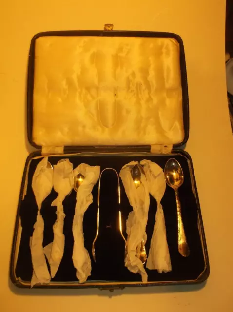 Set di sei cucchiaini da tè con pinze da zucchero in custodia - placcato argento