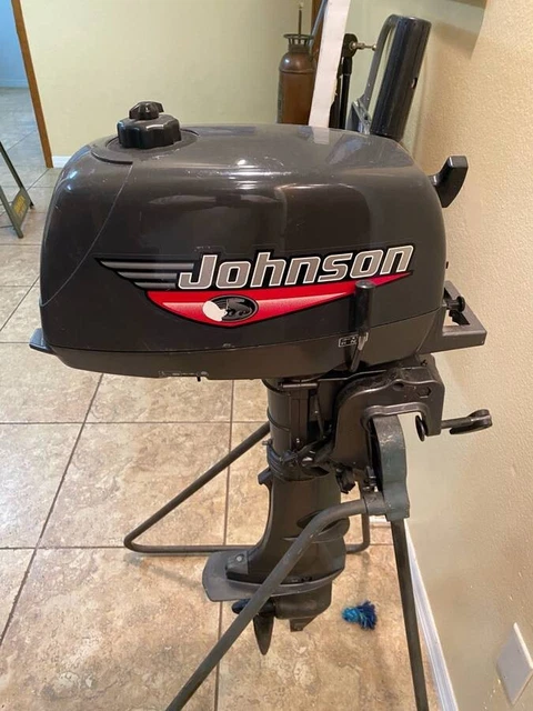 Johnson 5HP Outboard Motor 2 -Stroke Boat Motor  LIKE NEW