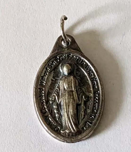 Medalla de metal de plata ovalada María Milagrosa María Católica hecha en Italia más pesada con 1 en h