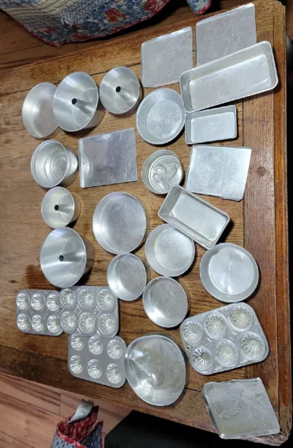 Huge Mixed Lot of Vintage Children's Toy Aluminum Metal Pots Pans Kitchen Items