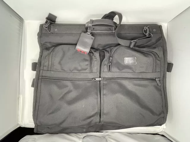Tumi Alpha Ballistic 231D3 Bi Fold Garment Bag Carry On Nylon Luggage With Locks