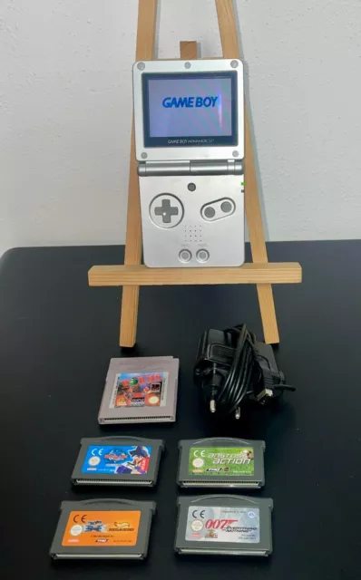 Nintendo Game Boy Advance SP Silber Handheld-Spielkonsole