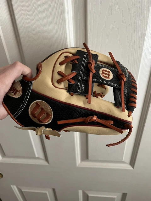 wilson a2000 baseball glove brand new