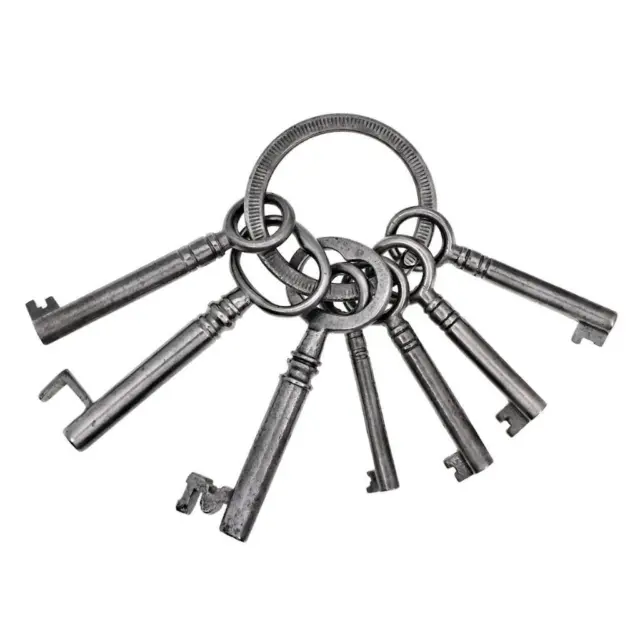 Vintage Keys - Group of Old Keys on a Ring - Job Lot - ref.k335
