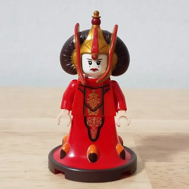 LEGO Star Wars Padme Queen Amidala Minifigure LEGO Star Wars Padme Queen Amidala Minifigure