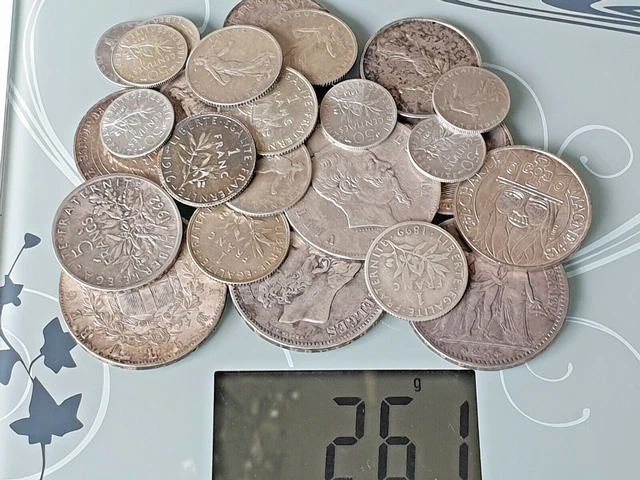 Lot de pièces de monnaie en argent diverses  261 gr Francs Euros et autres