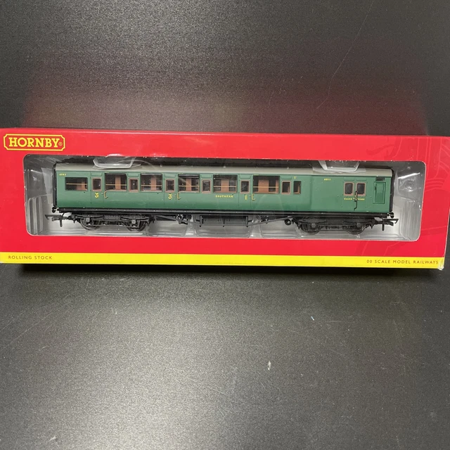HORNBY R4341B SR Maunsell Brake Composite Coach 6593 Boxed £29.99