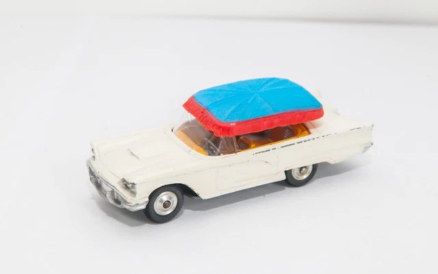 CORGI TOYS Ford Thunderbird Taxi Bermuda EUR 99,00 - FR