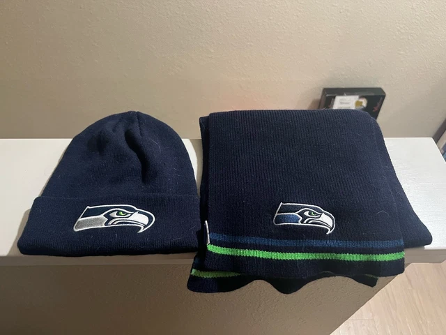 Seattle Seahawk NFL Beanie and Scarf NWT