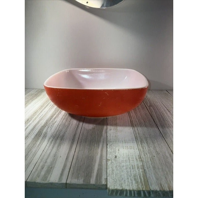 VINTAGE PYREX CHERRY RED SQUARE 2 1/2 Qt Chip and Dip BOWL DISH 025 VINTAGE PYREX CHERRY RED SQUARE 2 1/2 Qt Chip and Dip BOWL DISH 025