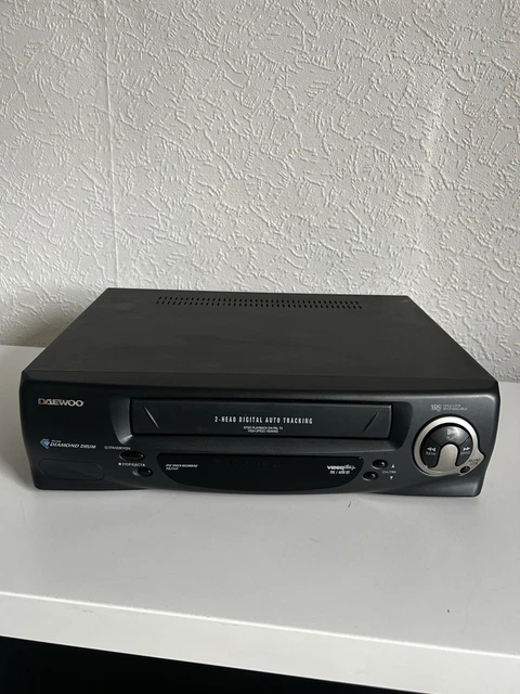 MAGNETOSCOPE VHS DAEWOO St-241S EUR 49,00 - FR