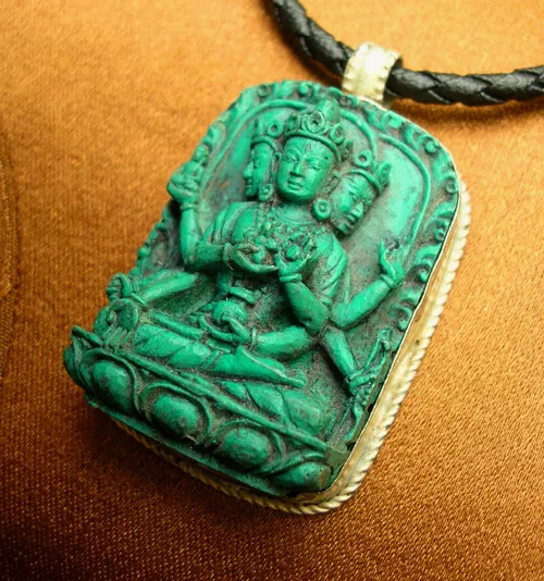 Wunderschönes BUDDHA AMULETT Weiße Tara als Usnisavijaya TÜRKIS Nepal