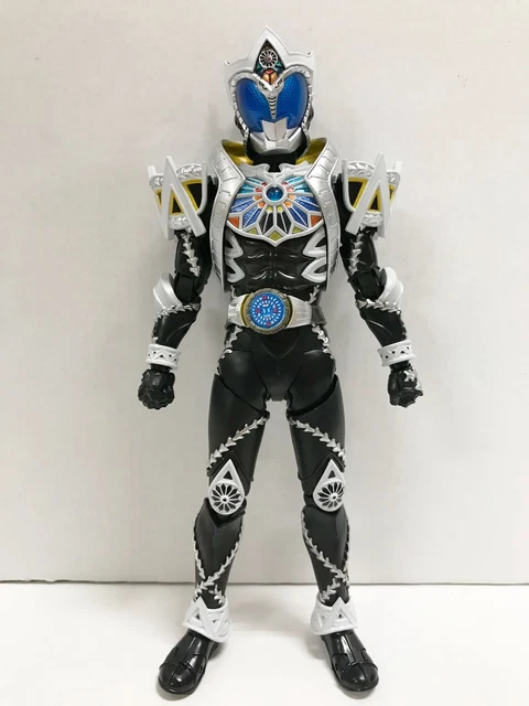 Kaime Rider S.H.FIGUARTS KAMEN RIDER Saga Shinkocchou Seihou Kiva Premium Bandai ...