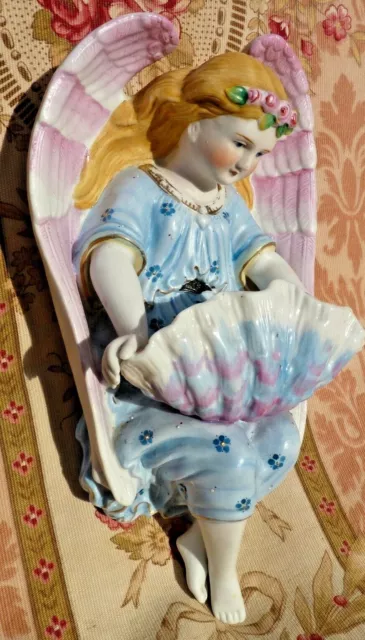 ANCIEN BÉNITIER ANGE EN BISCUIT POLYCHROME XIXe