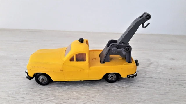 Ford Vedette Norev plastique 1/43° – Les Miniatures