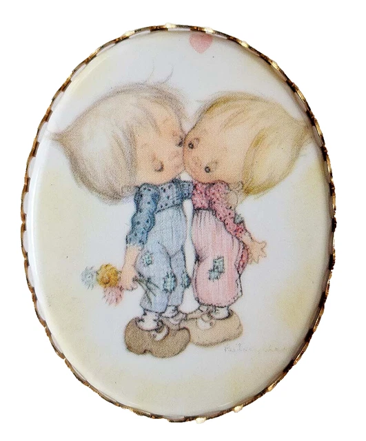 LOT DE 2 BROCHES VINTAGE EN PLASTIQUE – OCCASION – ÉTAT SUPERBE (VEND.)